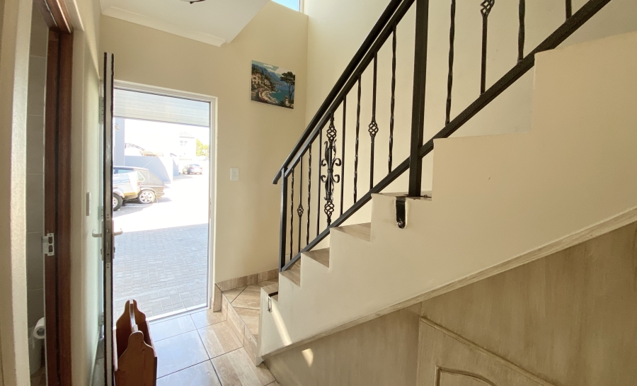 3 Bedroom Property for Sale in Laaiplek Western Cape